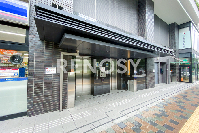 コンフォリア東新宿ステーションフロント 4階 1K 132,890円〜141,110円の写真3-slider
