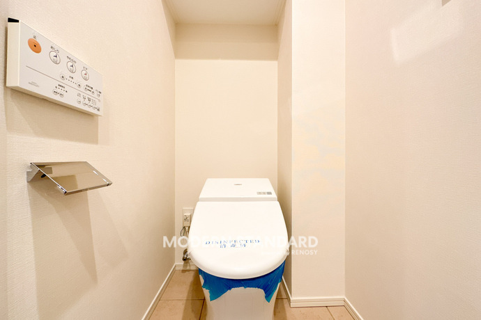 パークハビオ赤坂タワー 3階 1K 144,530円〜153,470円のトイレ1-slider