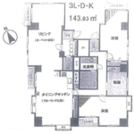 タウンハウス南青山 4階 4LDK 970,000円〜1,030,000円の写真1-thumbnail